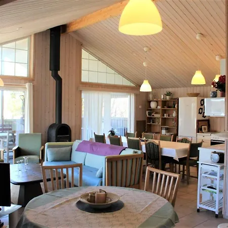 Holiday home Frieda - 250m From The Sea In Ne Jutland By Interhome Saeby (Nordjylland)