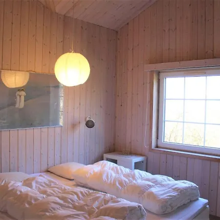 Holiday home Frieda - 250m From The Sea In Ne Jutland By Interhome *